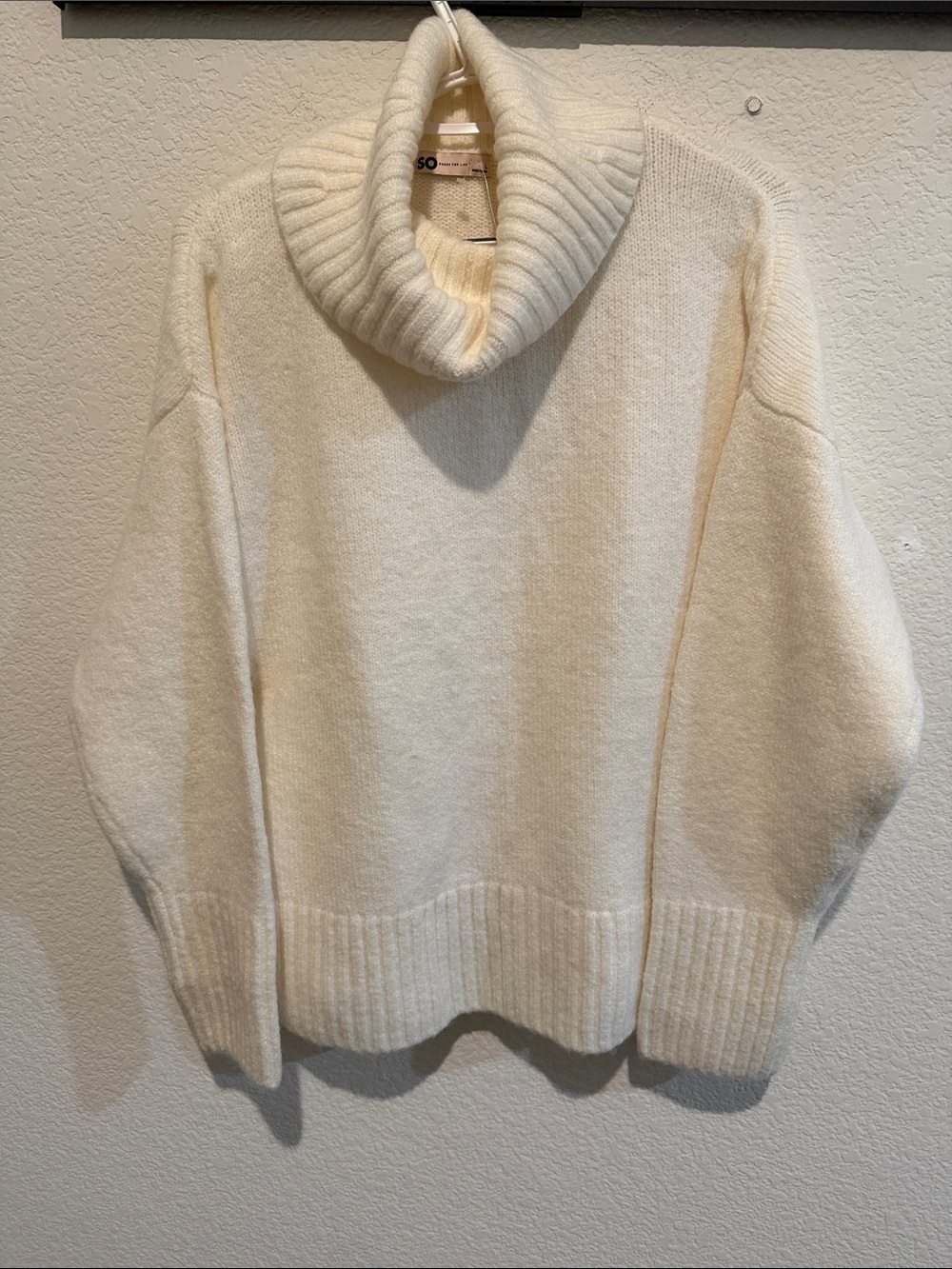 So Women’s Cream Turtleneck Sweater